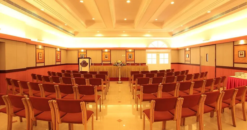 Hotel Luciya Palace Thrissur